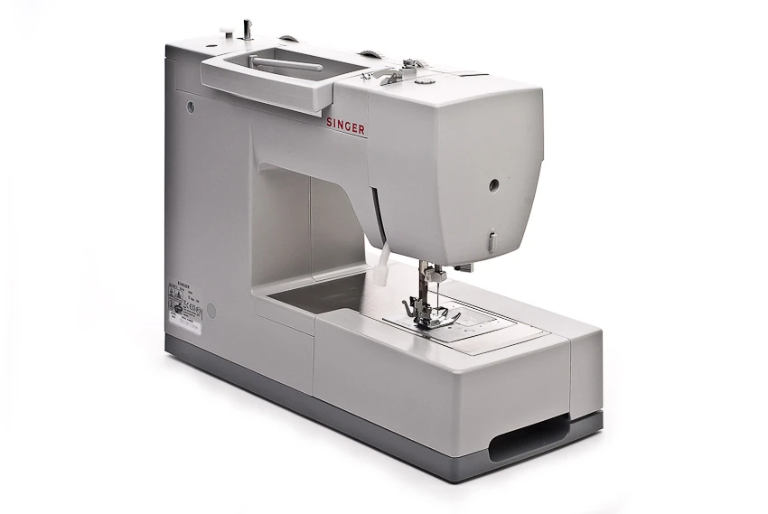 SINGER Heavy Duty 4423 – Kraftvolle Hochgeschwindigkeits-Nähmaschine